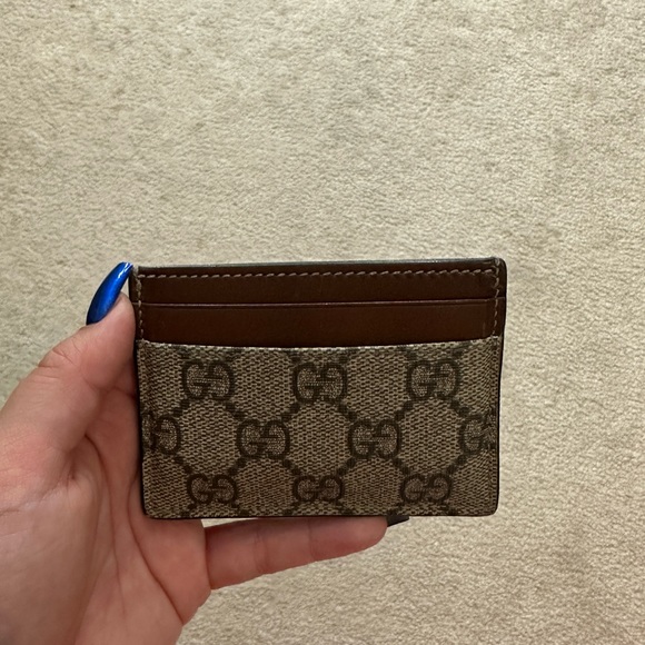 Gucci Accessories - Selling my Gucci Cardholder + Box